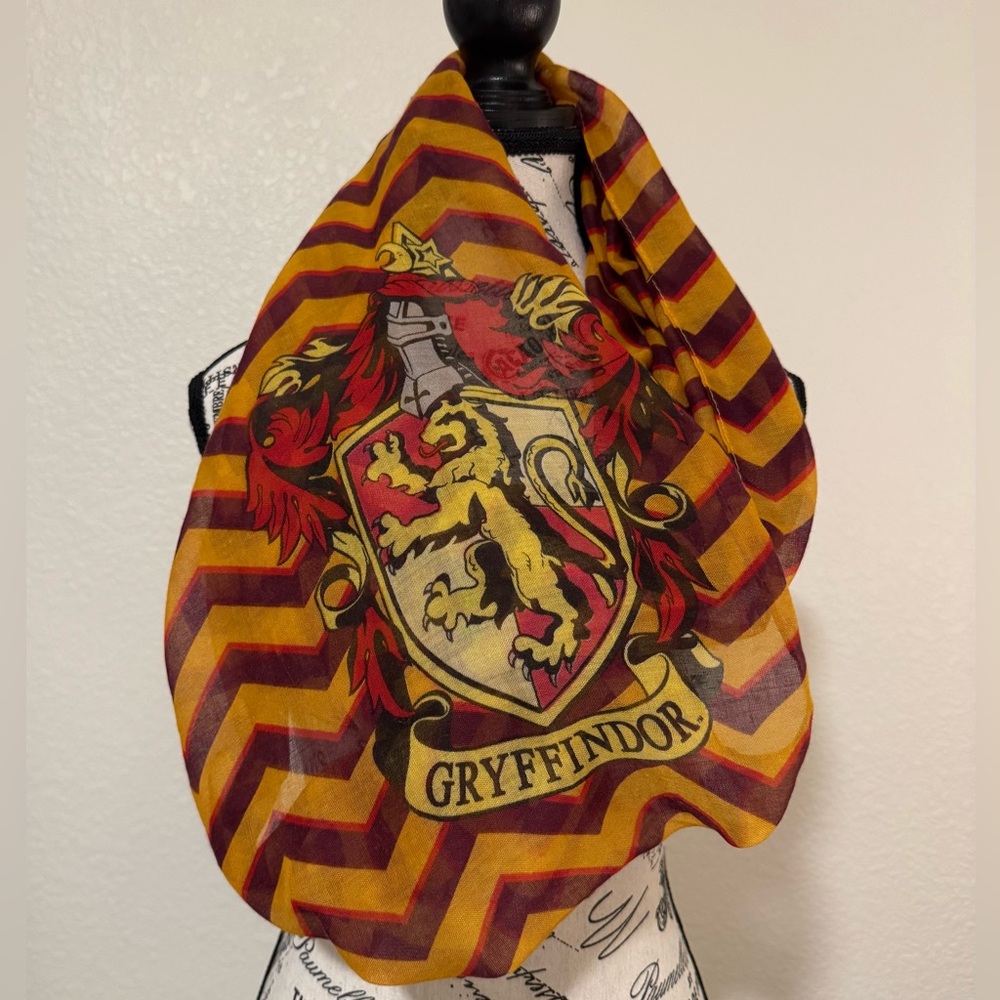 Warner Bros. Harry Potter Gryffindor Red and Gold chiffon infinity Scarf - Picture 2 of 5